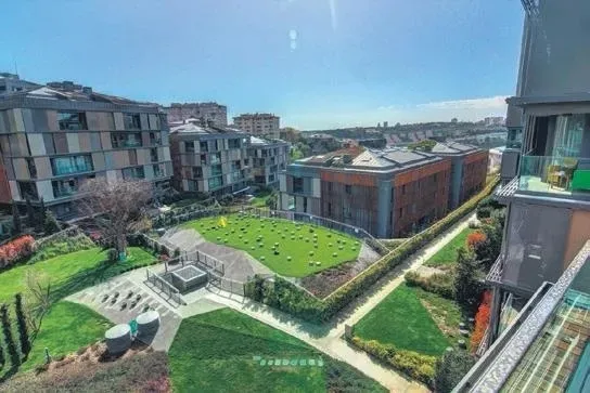 sosyetenin-kalbinde-buyuk-skandal-yonetici-kacti-fatura-baskana-kesildi-1769146078132.jpeg Ulus Savoy Sitesi