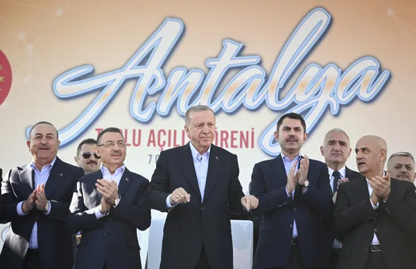 Antalya’da toplu açılış töreni! 18 yıl sonra bir ilk! Devlet vatandaşının yarasını sarıp ayağa kaldırdı