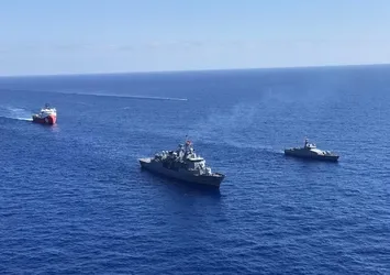 Son dakika: MSB'den Akdeniz Kalkanı Harekâtı mesajı: TCG KEMALREİS fırkateyni...