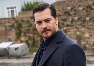 Eşref Rüya'nın yıldızı Çağatay Ulusoy'dan radikal değişim!