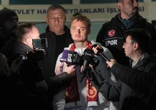Galatasaray'ın yeni transferi Noa Lang İstanbul'da!