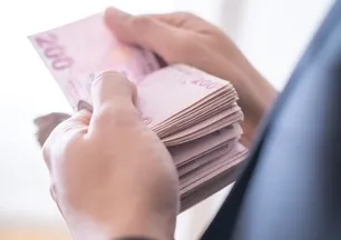 Kamu bankalarından emeklilere özel jest geldi: Bu iki hizmet artık bedava