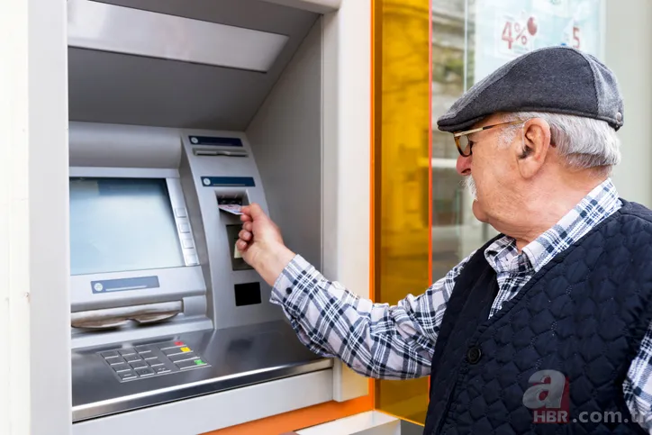 Emekliye yılbaşı ikramiyesi yattı mı? SSK ve Bağ-Kur emeklisine 2022 yılbaşı ikramiyesi verilecek mi? 4