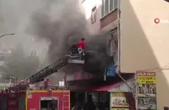 2 katlı mağazada korkutan yangın!