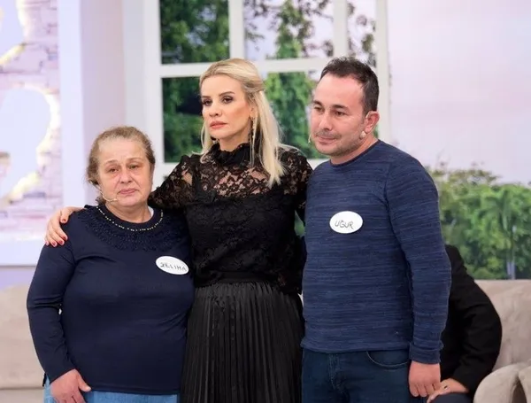 Esra Erol rakiplerine açık ara fark attı - 2