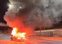 Seyir halinde alev topuna döndü! LPG tankı peş peşe patladı