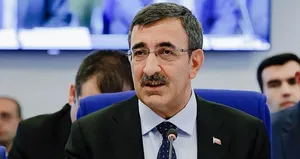 Yılmaz PKK yandaşlarının saldırılarını kınadı