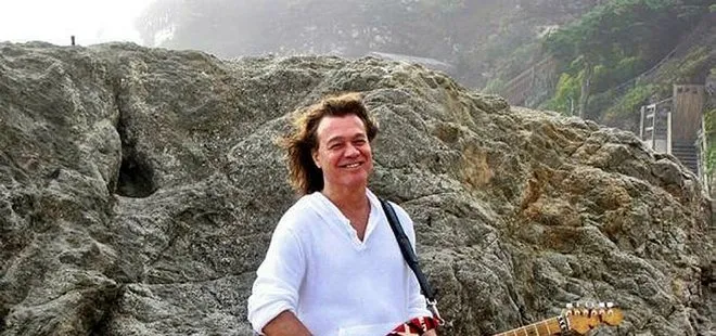 Dünyaca ünlü gitarist Eddie Van Halen hayatını kaybetti