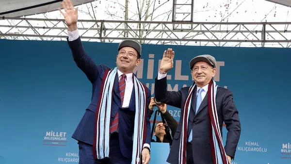 İmamoğlu’nun manifestosu sonrası CHP yangın yeri! CHP’li Barış Yarkadaş: Dağ fare doğurdu | Bomba İYİ Parti göndermesi...