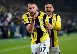 Fenerbahçe'ye imzaya geliyor! Yeni kaptan olacak