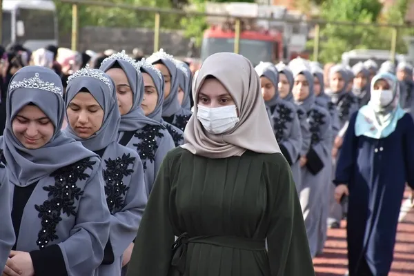 Şırnak'ta görenlerin içini ısıtan hafızlık töreni! CHP bir türlü hazmedemedi - 1