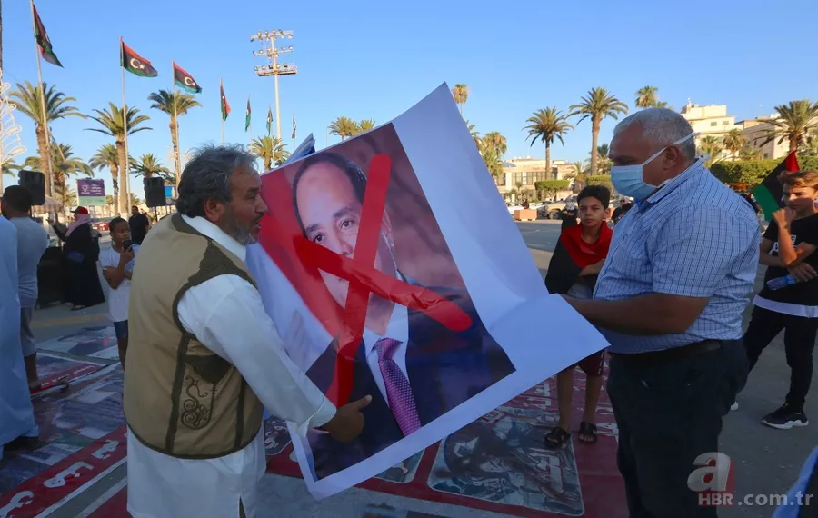Libya halkı, darbeci Sisi'ye karşı Türk bayraklarıyla gösteri yaptı 8