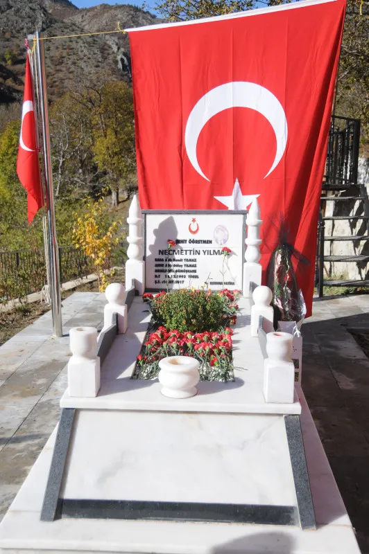 1681271396301.jpg Şehit Necmettin Yılmaz'ın babasından 7'li koalisyona tepki: PKK ile yol yürüyenlerle yolumuz olmaz - 3
