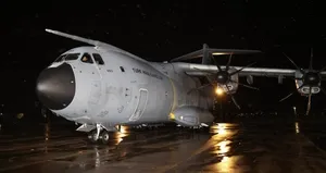 Askeri uçak ve gemiler hazır bekletiliyor!