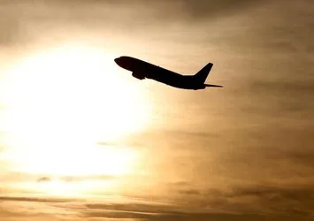 İran’da yolcu uçağı zorunlu iniş yaptı
