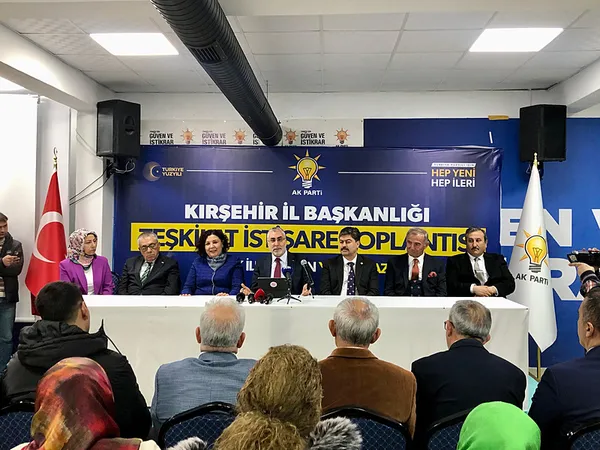 1711383528673.jpg Bakan Işıkhan açıkladı: Emekliler yılına özel indirim ve kampanyalar geliyor | Market, THY, TCDD, giyim, GSM operatörleri... - 2