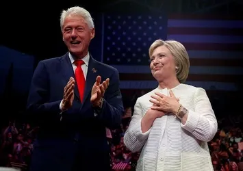 Hillary, Bill’i tokatladı