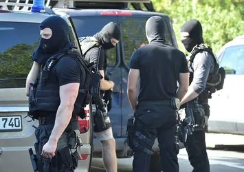 Almanya'da silahlı saldırı!