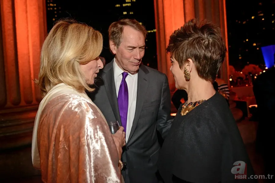 Ünlü tanıtımcı Siegal'den Epstein'e kan donduran e-posta: Sana bebek getirebilirim 7