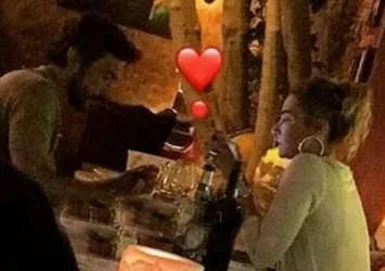 Sıla ile Ahmet Kural'dan romantik yemek