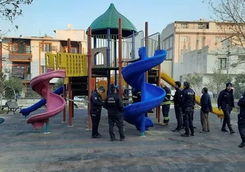 Manisa'da çocuk parkında korkunç olay! İşe giderken korkunç manzarayla karşılaştılar