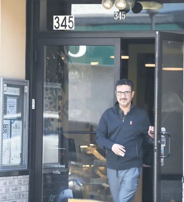 7 Şubat MİT kumpasının beyni Çetin Özgür ABD’de! Tanınmamak için estetik yaptıran Özgür milyon dolarlık şirketleri yönetiyor