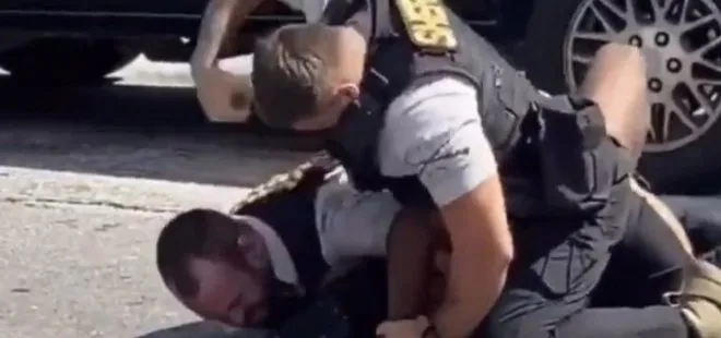 ABD’de korkunç görüntüler! Polis siyahi adamı defalarca yumrukladı
