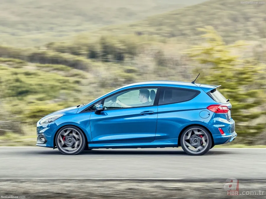2018 Ford Fiesta ST 25
