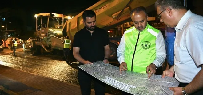 Ankara yolunda gece mesaisi sürüyor