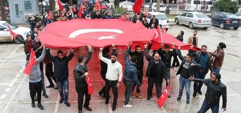 konvoyla gelip askere gitmek istediler