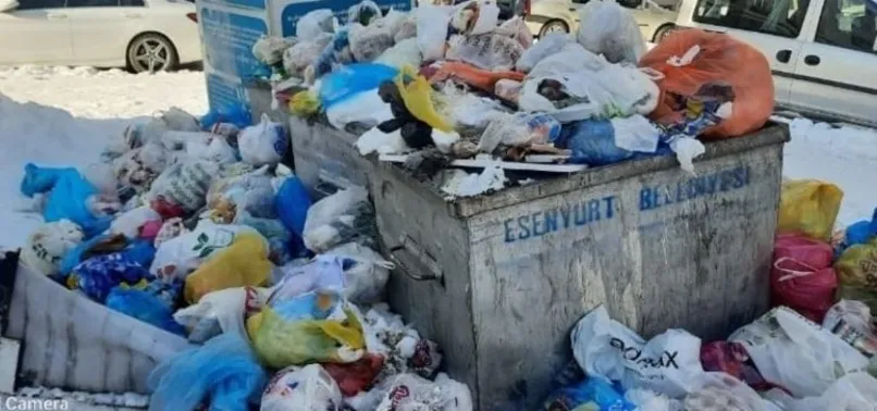 Kar yağdı CHP'li belediyeler çalışmadı! İstanbul çöplüğe döndü: Vatandaş isyan etti