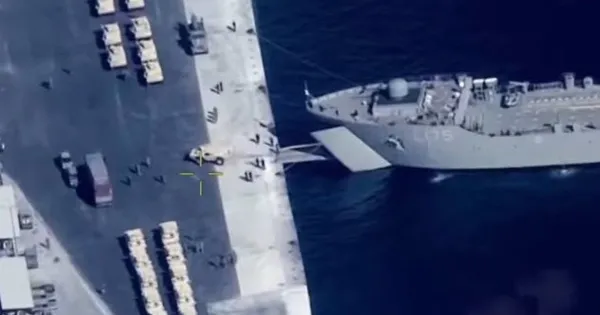 yunan-basini-turkiyenin-egedeki-provokasyona-tepki-gostermesiyle-panikledi-ta-nae-gazetesi-turkiye-ipleri-elin-1664190352944.jpg Yunan basını Türkiye'nin Ege'deki provokasyona tepki göstermesiyle panikledi! Ta Nae gazetesi: Türkiye ipleri elinde tutuyor - 4