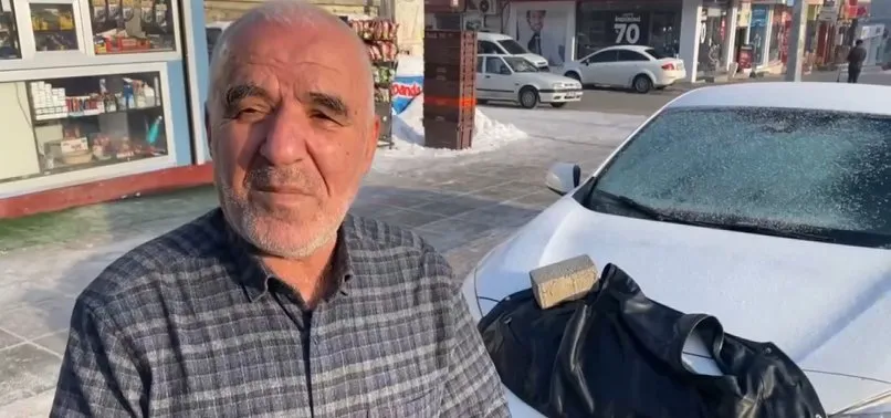 Muş’un soğuğuna hazırlıksız yakalandı! Bakın aracını nasıl ısıttı?