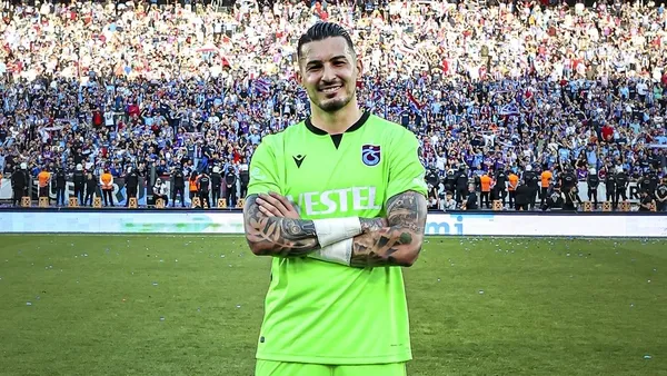 trabzonspordan-galatasaraya-ugurcan-cakir-transferi-icin-yanit-satmayacagiz-1685980248530.jpg Trabzonspor'dan Galatasaray'a Uğurcan Çakır transferi için yanıt: Satmayacağız - 1