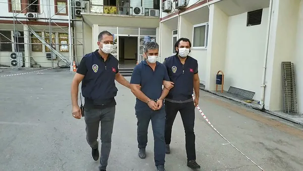 1601879047829.jpg Canlı yayında çocuklarını dövmüştü! İfadesi şoke etti... - 2