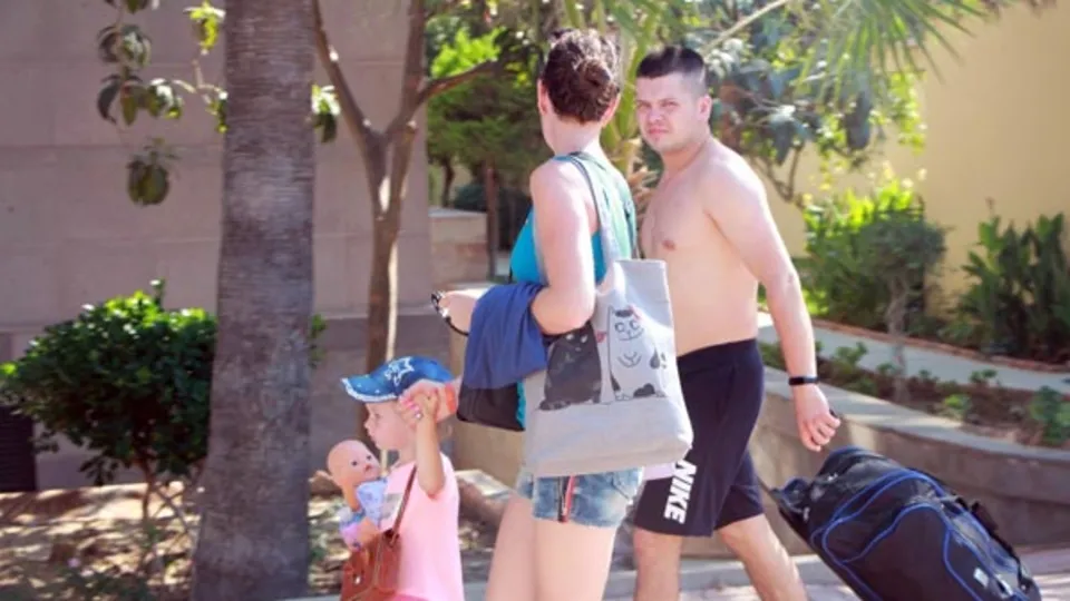 Manavgat'ta müşteri dolu otele icra!