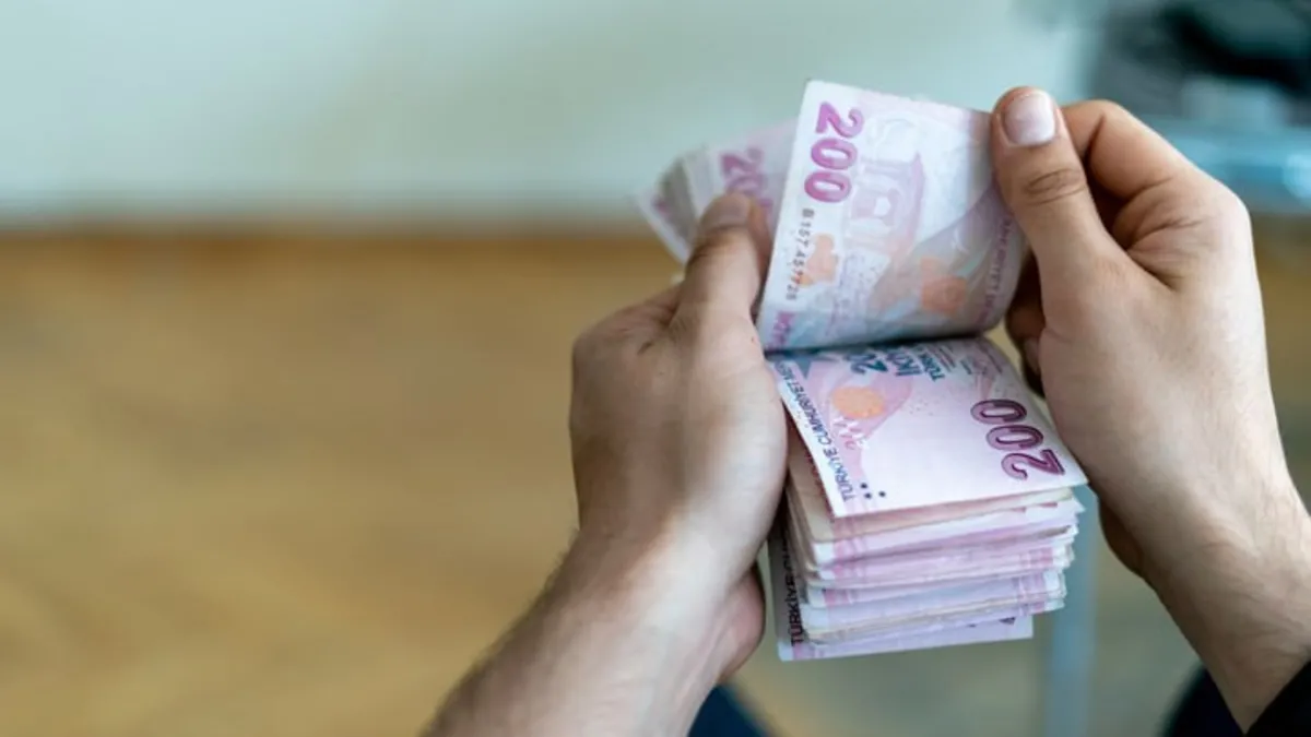 APARTMAN GÖREVLİSİ maaşları ne kadar? 2025 asgari ücret artışı ile zamlı kapıcı maaşları kaç TL oldu?