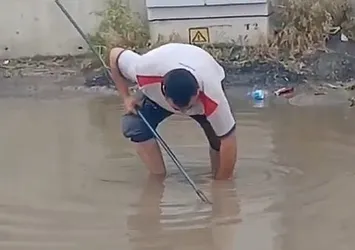 Adana'da sağanak hazırlıksız yakaladı