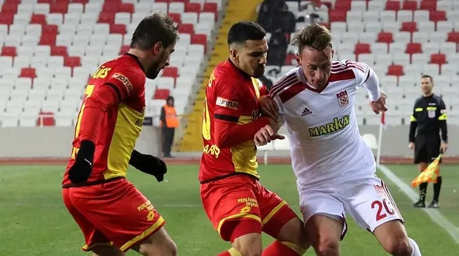 Göztepe, Sivasspor'u tek golle geçti