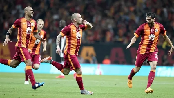 1647269066999.jpg Dev derbide Cimbom Beşiktaş'ı devirdi! Galatasaray 2-1 Beşiktaş (MAÇ SONUCU-ÖZET) - 6