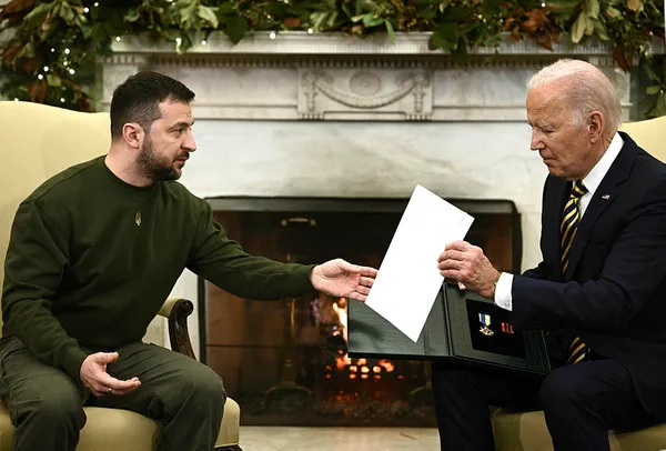 Zelenskiy’den savaş döneminde ABD’ye ziyaret! Patriot sözünü aldı Putin’e yüklendi! Hava sahamızı güvence altına alacağız