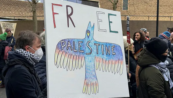 Londra’da on binler Gazze için ayaklandı! Katliam destekçisi İngiliz şirkete yoğun tepki: Silah satışına son verin