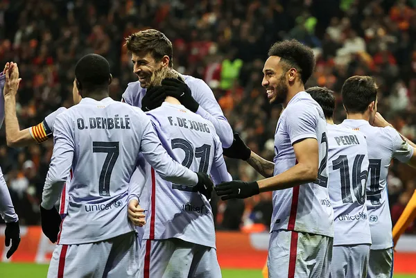 Aslan’ın nefesi yetmedi! Galatasaray 1-2 Barcelona MAÇ SONUCU-ÖZET