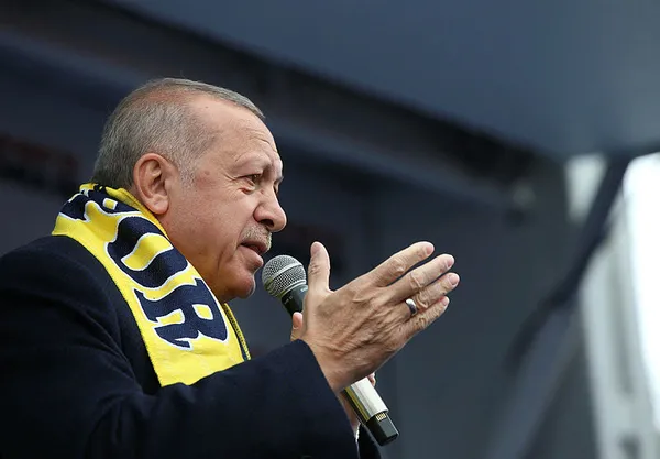 Son dakika: Başkan Erdoğan'dan İstiklal Marşı'nı okumayan Erdem Gül'e sert tepki - 1