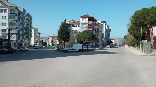 1614771043093.jpg Sinop'ta 6 günde 41 eve girdi! 200 kişiye koronavirüs bulaştırdı - 3