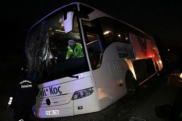 afyonkarahisarda-feci-kaza-otobus-sarampole-devrildi-yaralilar-var-mi-1706036938984.jpeg Afyonkarahisar'da feci kaza! Otobüs şarampole devrildi: Ölü ve yaralılar var mı? - 2