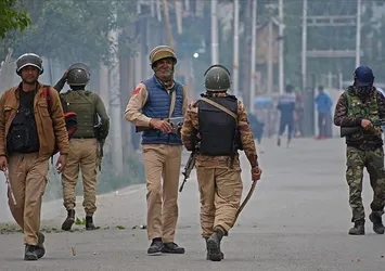 Hindistan-Pakistan arasında çatışma: 16 ölü
