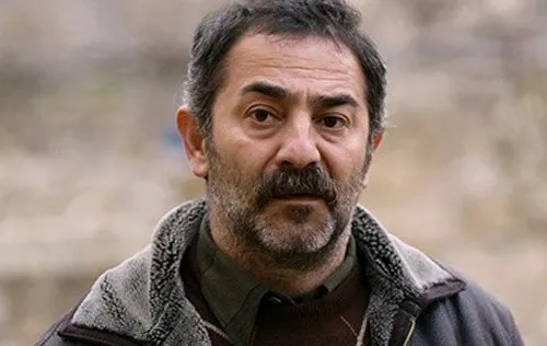 dirilis-ertugrul-oyuncusundan-kotu-haber-ayberk-pekcan-kimdir-kac-yasinda-ayberk-pekcan-hangi-dizilerde-oynadi-1635061486424.jpg Diriliş Ertuğrul oyuncusundan kötü haber! Ayberk Pekcan kimdir, kaç yaşında? Ayberk Pekcan hangi dizilerde oynadı? - 2