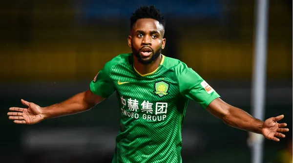 1689872546154.jpg Galatasaray'ın yeni forveti İstanbul'a geliyor! Cedric Bakambu ile anlaşma sağlandı - 2