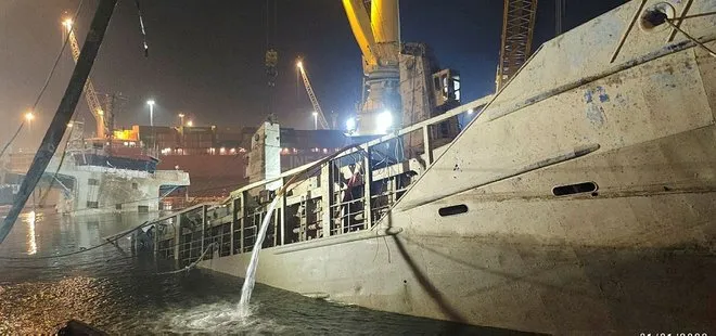 İskenderun Limanı’nda batan Sea Eagle adlı gemi İzmir’e götürülüyor